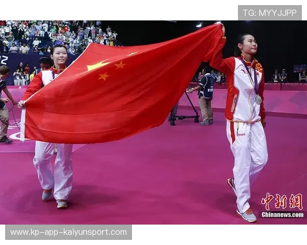 东京奥运会羽毛球赛场，李雪芮摘得女子单打金牌